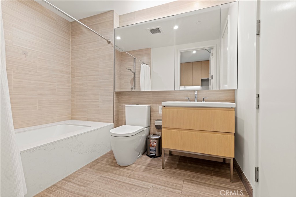 MLS #OC25093663 image #19