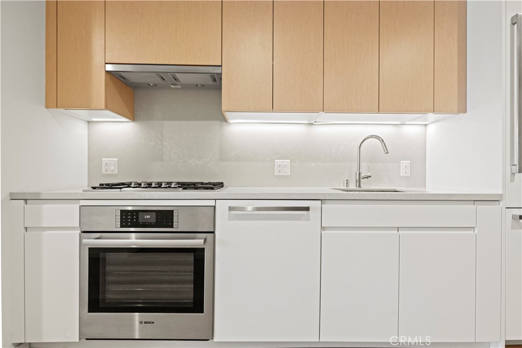 MLS #OC25093663 image #3