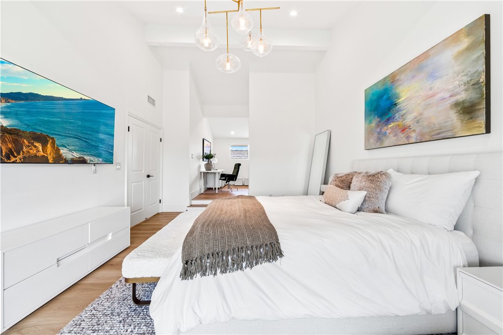 MLS #OC25093854 image #38