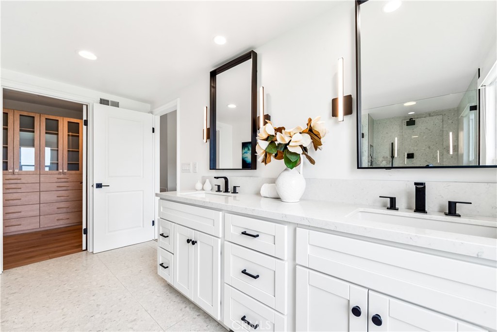 MLS #OC25093854 image #42