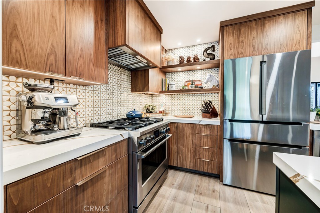 MLS #OC25094416 image #22