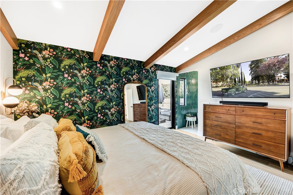 MLS #OC25094416 image #23