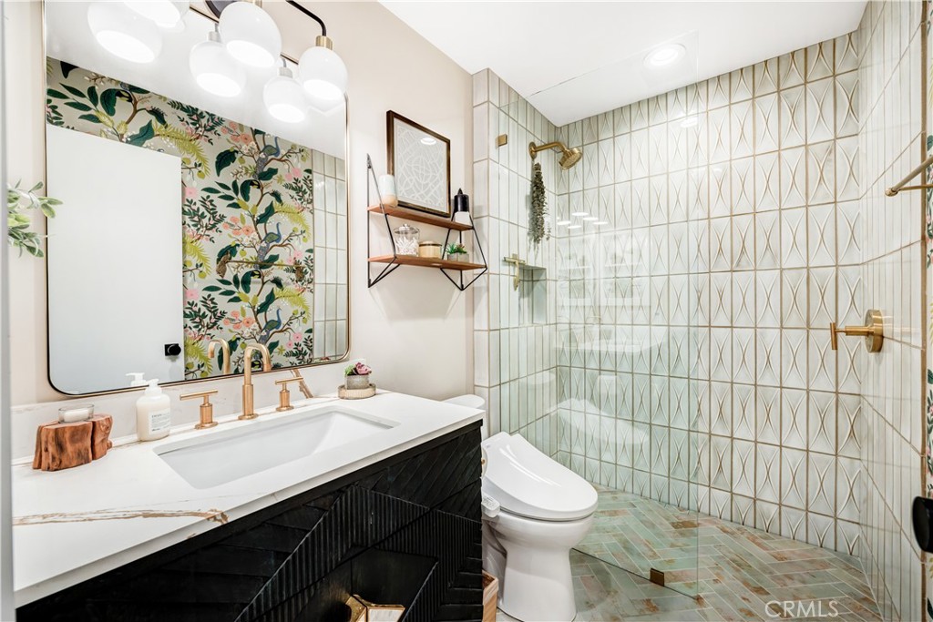 MLS #OC25094416 image #31