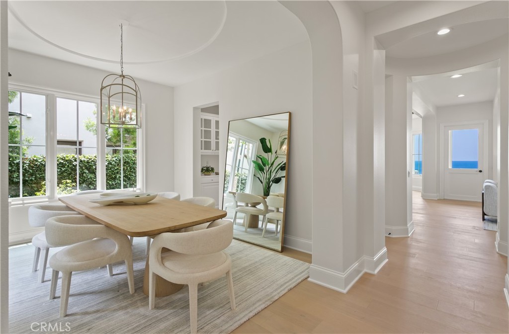 MLS #OC25094452 image #16