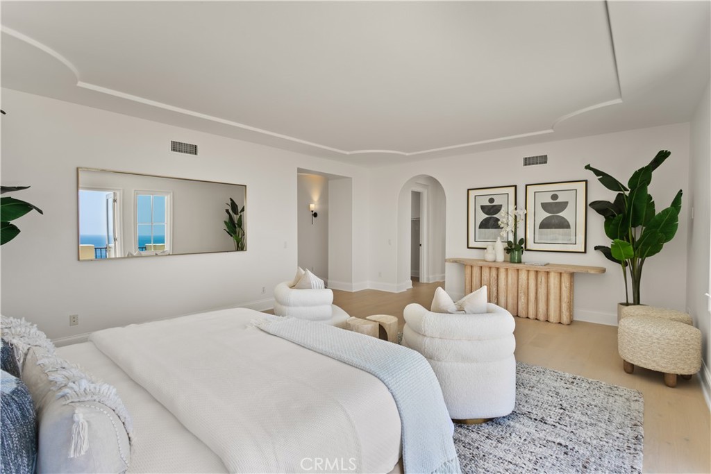 MLS #OC25094452 image #26