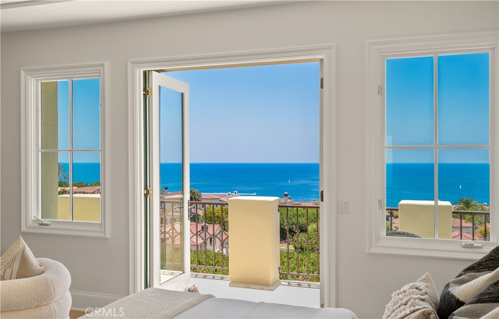 MLS #OC25094452 image #28