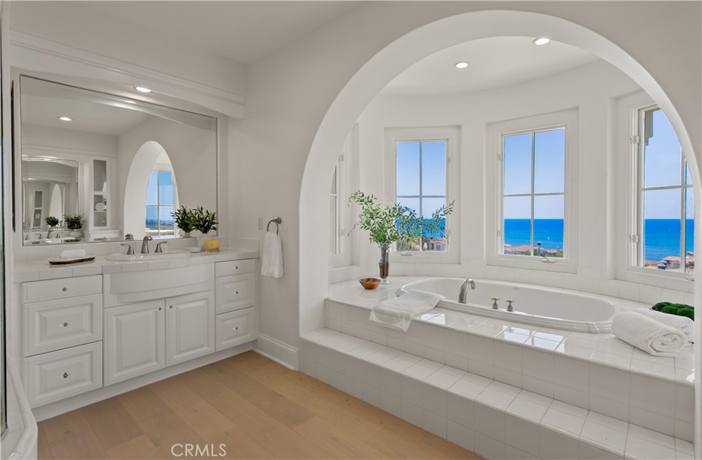 MLS #OC25094452 image #36