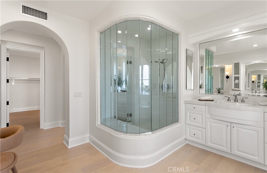 MLS #OC25094452 image #38