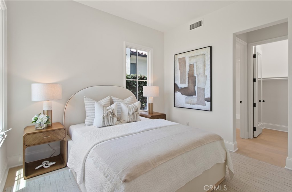 MLS #OC25094452 image #40