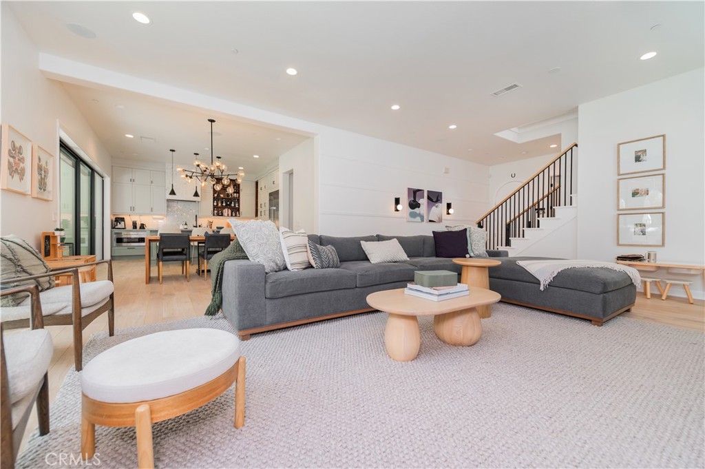 MLS #OC25094517 image #4