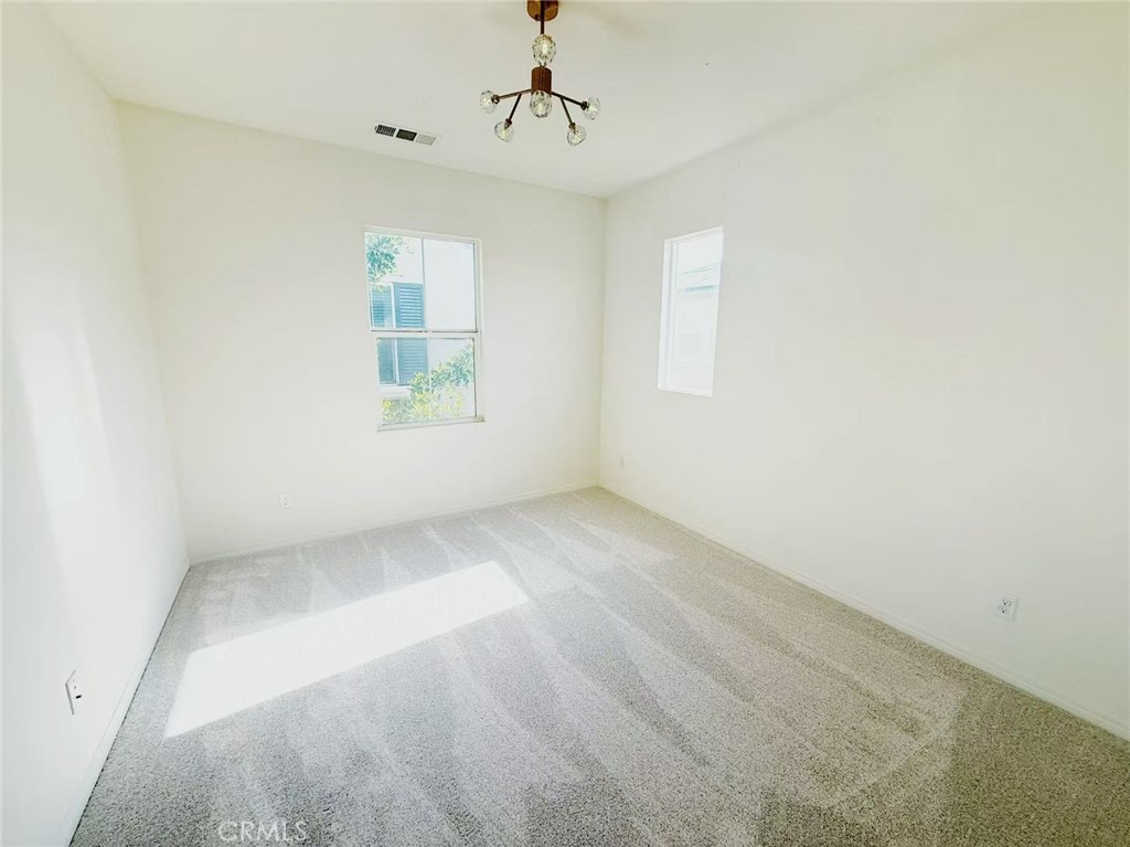 MLS #OC25094836 image #17