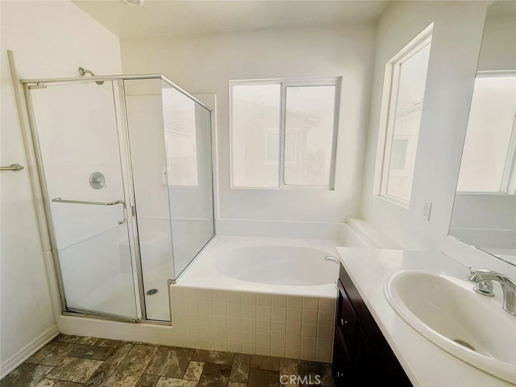 MLS #OC25094836 image #26