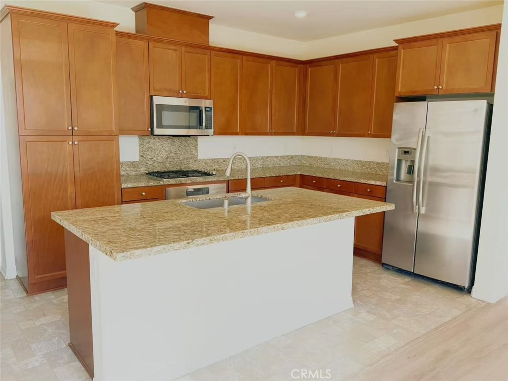 MLS #OC25094836 image #5