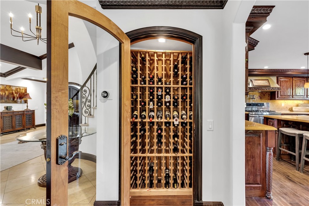 MLS #OC25095395 image #10