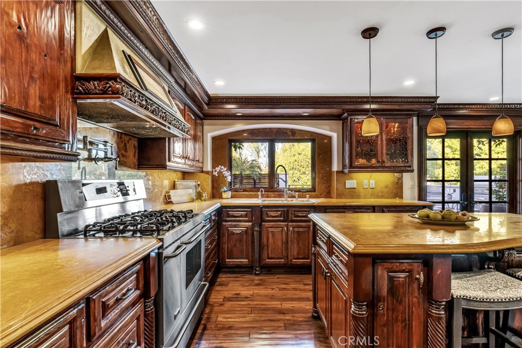 MLS #OC25095395 image #14