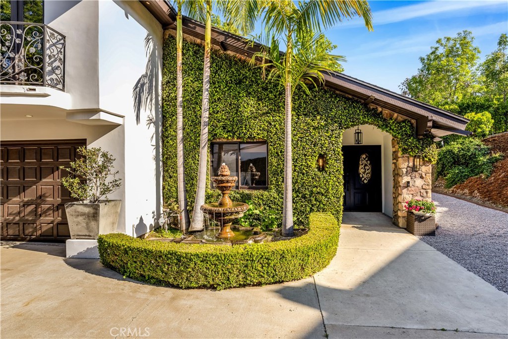 MLS #OC25095395 image #3