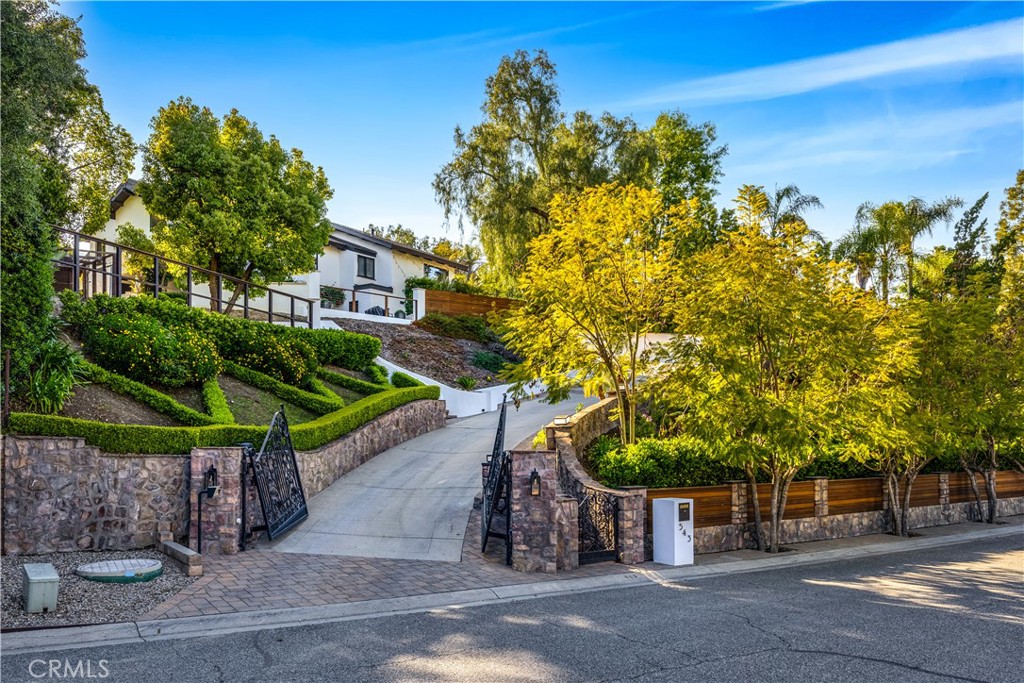 MLS #OC25095395 image #51