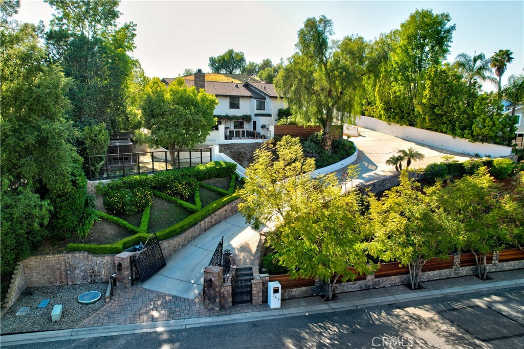 MLS #OC25095395 image #59