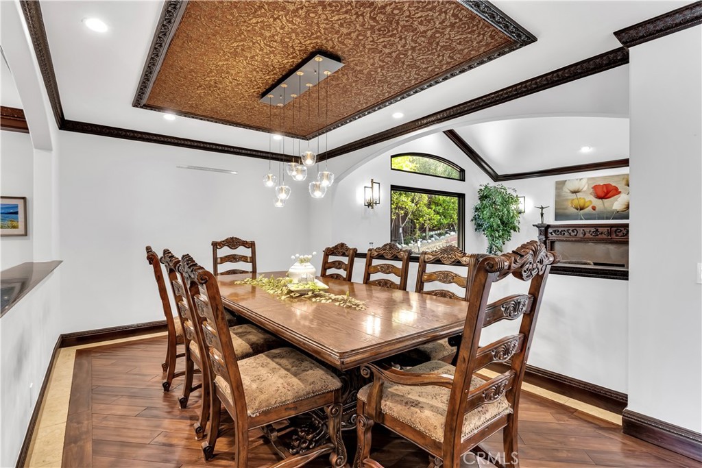 MLS #OC25095395 image #8