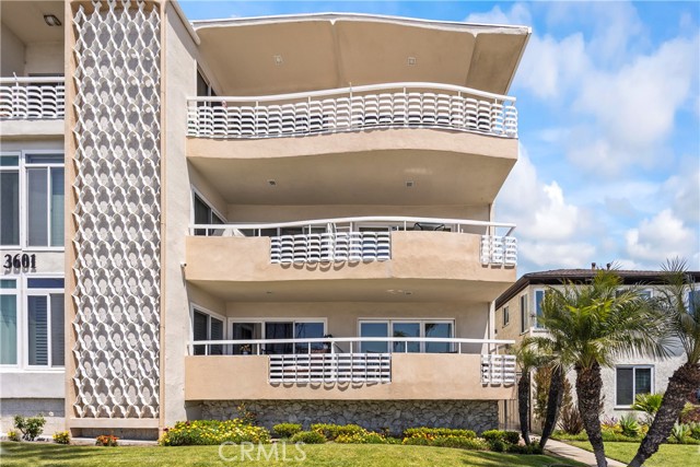 MLS #OC25096391 image #0