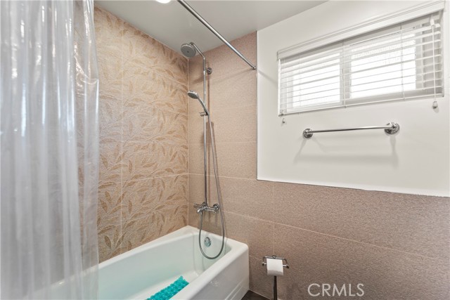 MLS #OC25096391 image #26