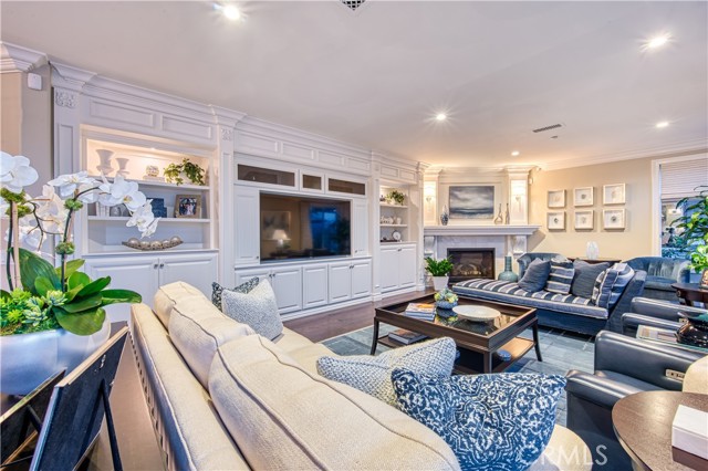 MLS #OC25096553 image #14