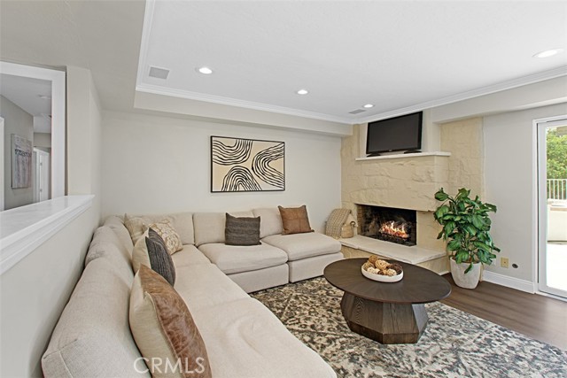 MLS #OC25096832 image #15