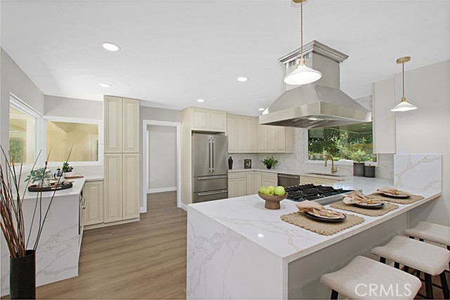 MLS #OC25096832 image #2