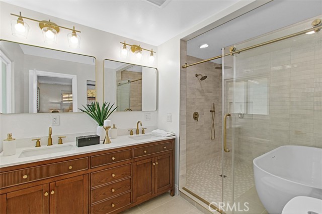 MLS #OC25096832 image #30