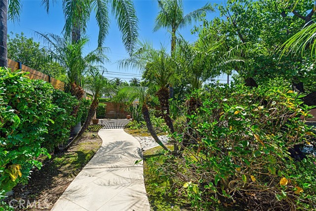 MLS #OC25096832 image #41