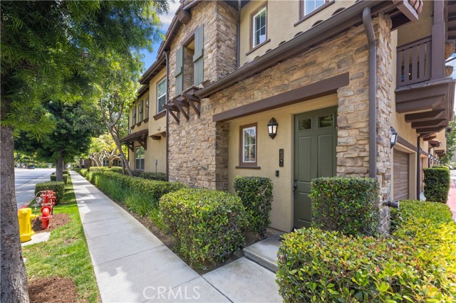 MLS #OC25096906 image #2