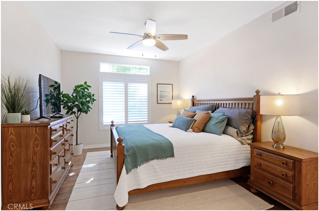 MLS #OC25097679 image #17