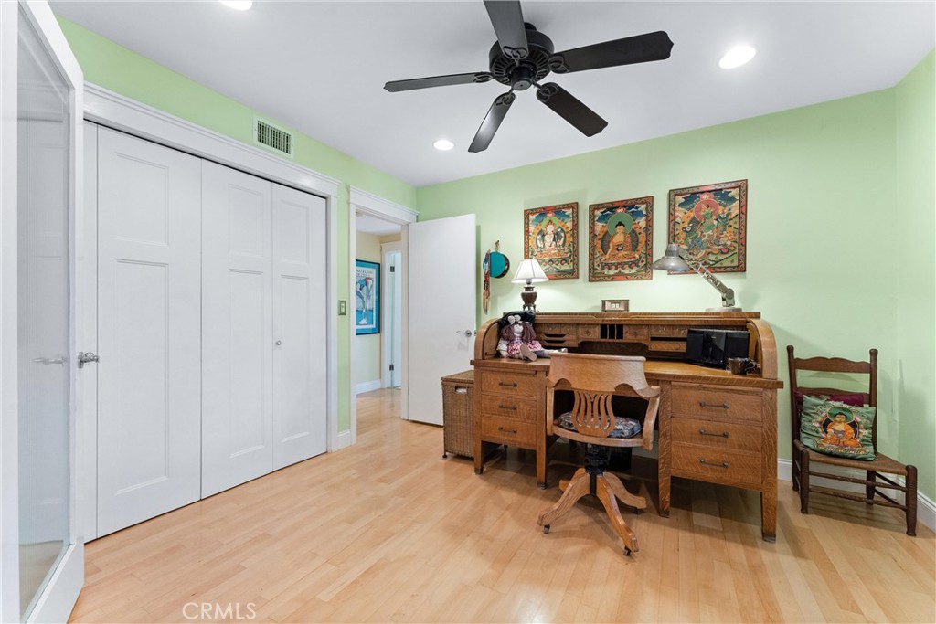 MLS #OC25098501 image #40