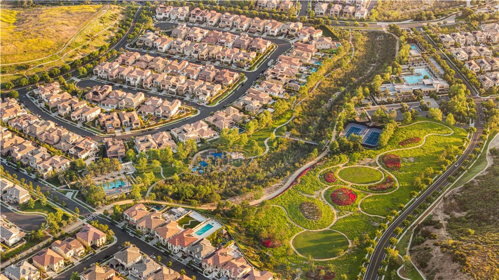 MLS #OC25098693 image #44