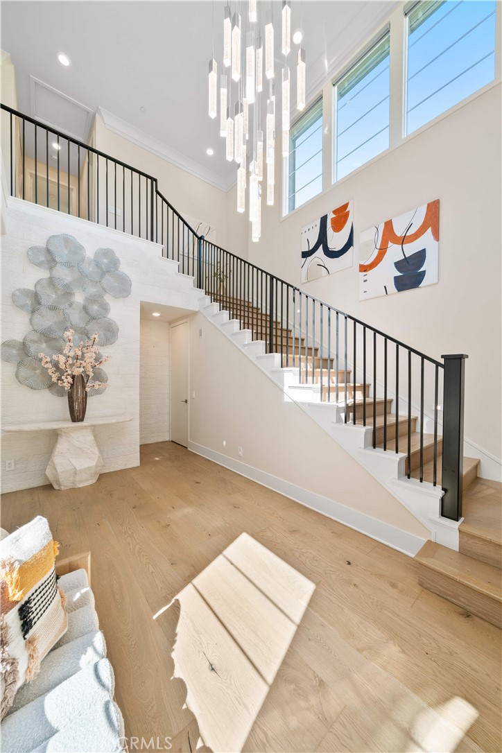 MLS #OC25098693 image #5