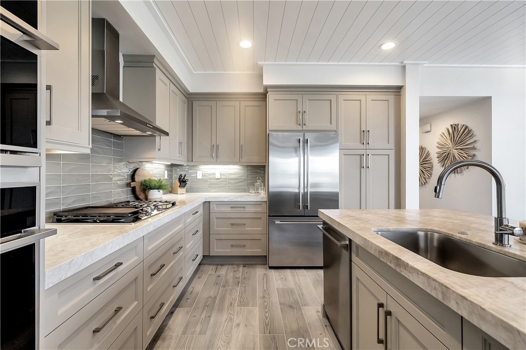 MLS #OC25099202 image #11