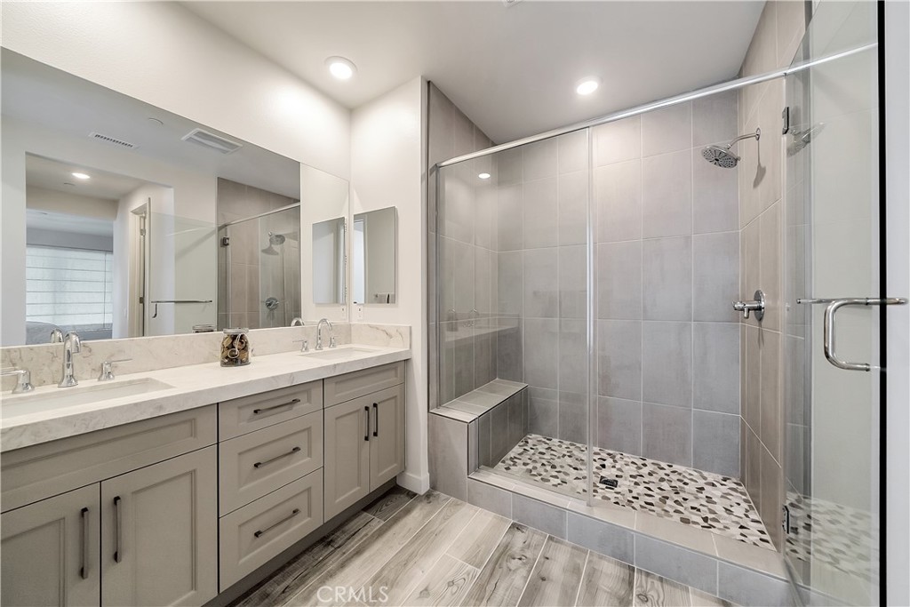 MLS #OC25099202 image #21