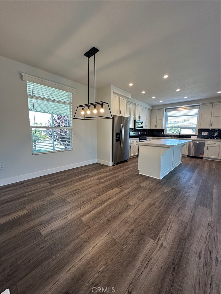 MLS #OC25100305 image #16