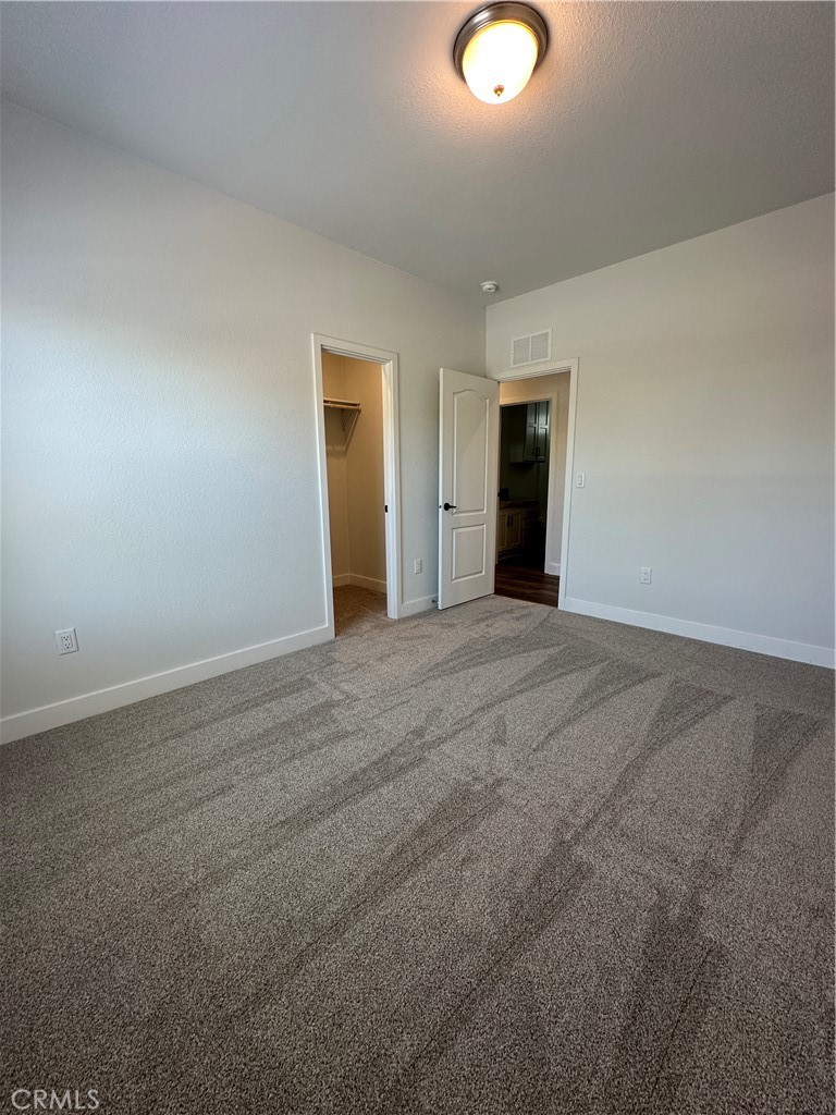 MLS #OC25100305 image #24