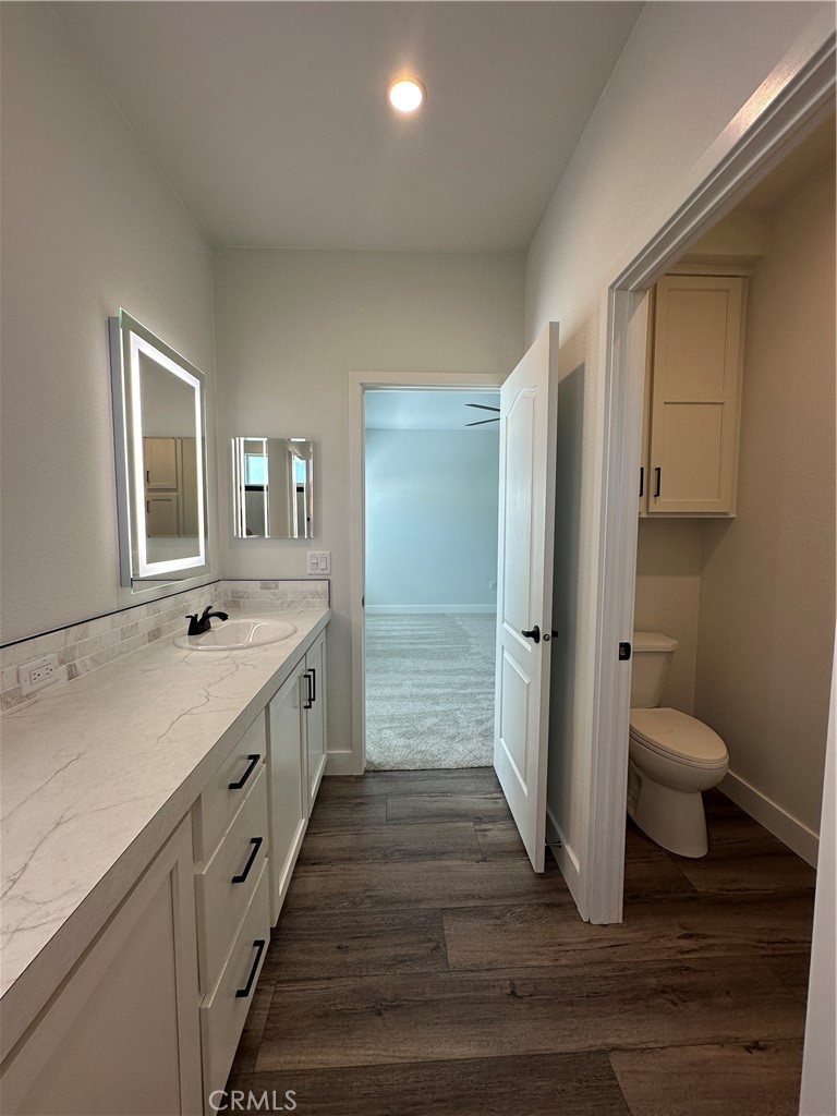 MLS #OC25100305 image #35