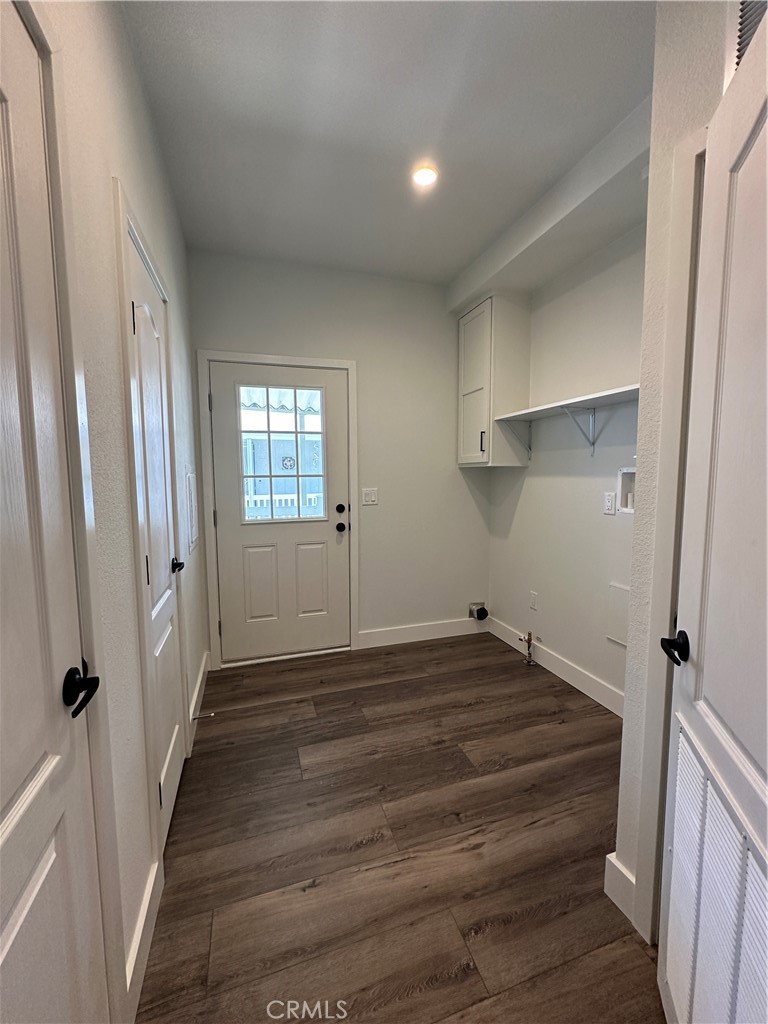 MLS #OC25100305 image #37