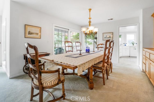 MLS #OC25100375 image #28