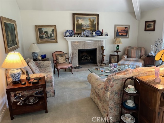 MLS #OC25100375 image #3