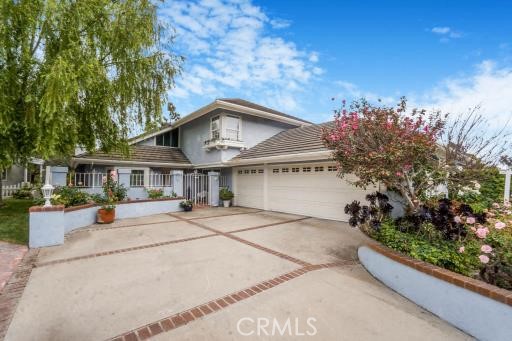 MLS #OC25100375 image #33