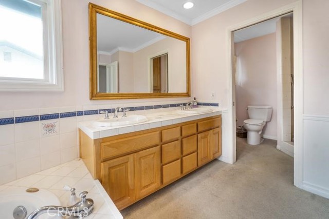 MLS #OC25100375 image #36