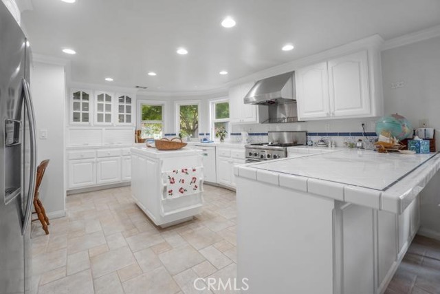 MLS #OC25100375 image #39