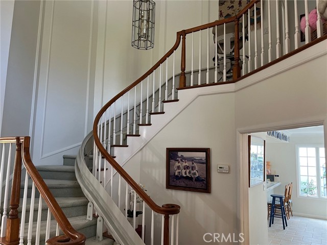 MLS #OC25100375 image #4