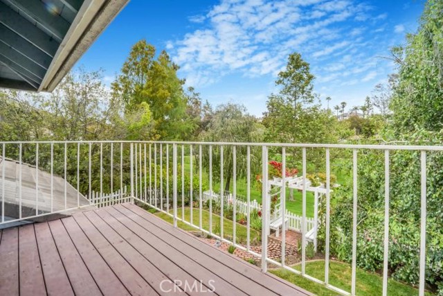 MLS #OC25100375 image #47