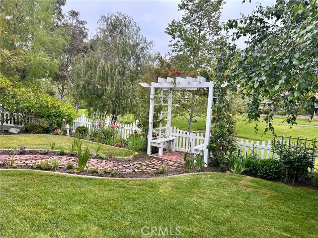 MLS #OC25100375 image #6