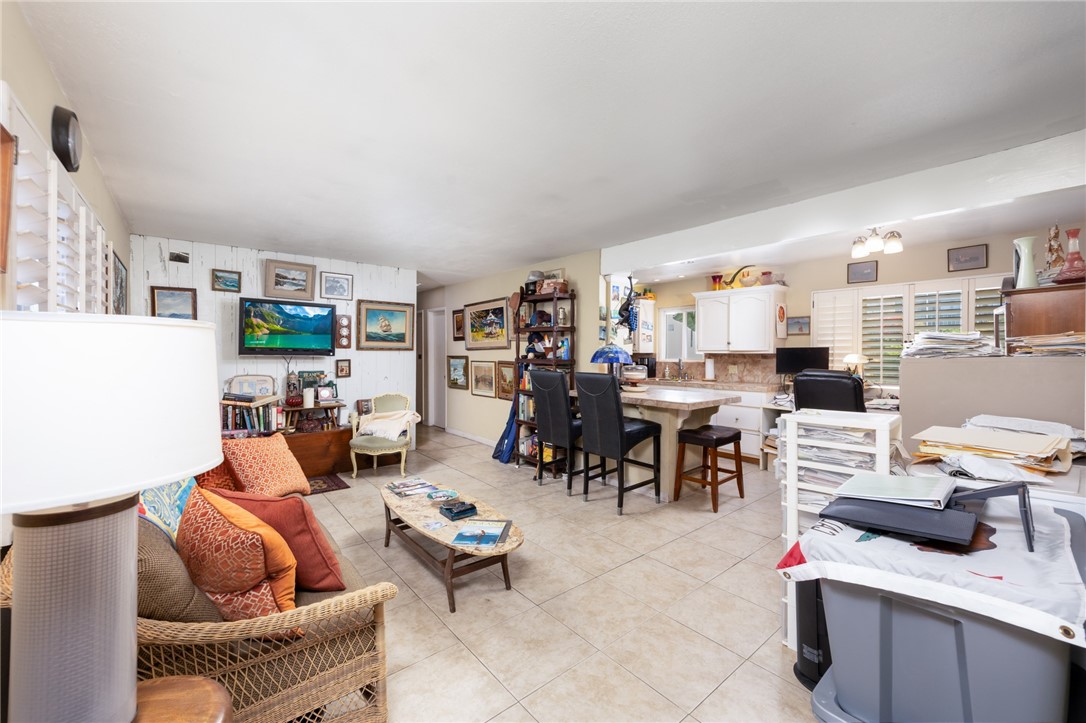 MLS #OC25100622 image #13